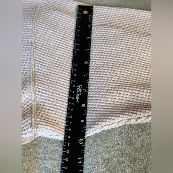 Aerie Oversized Dusty Pink Waffle Knit Thermal Crewneck Sweater Size L - Picture 8 of 8